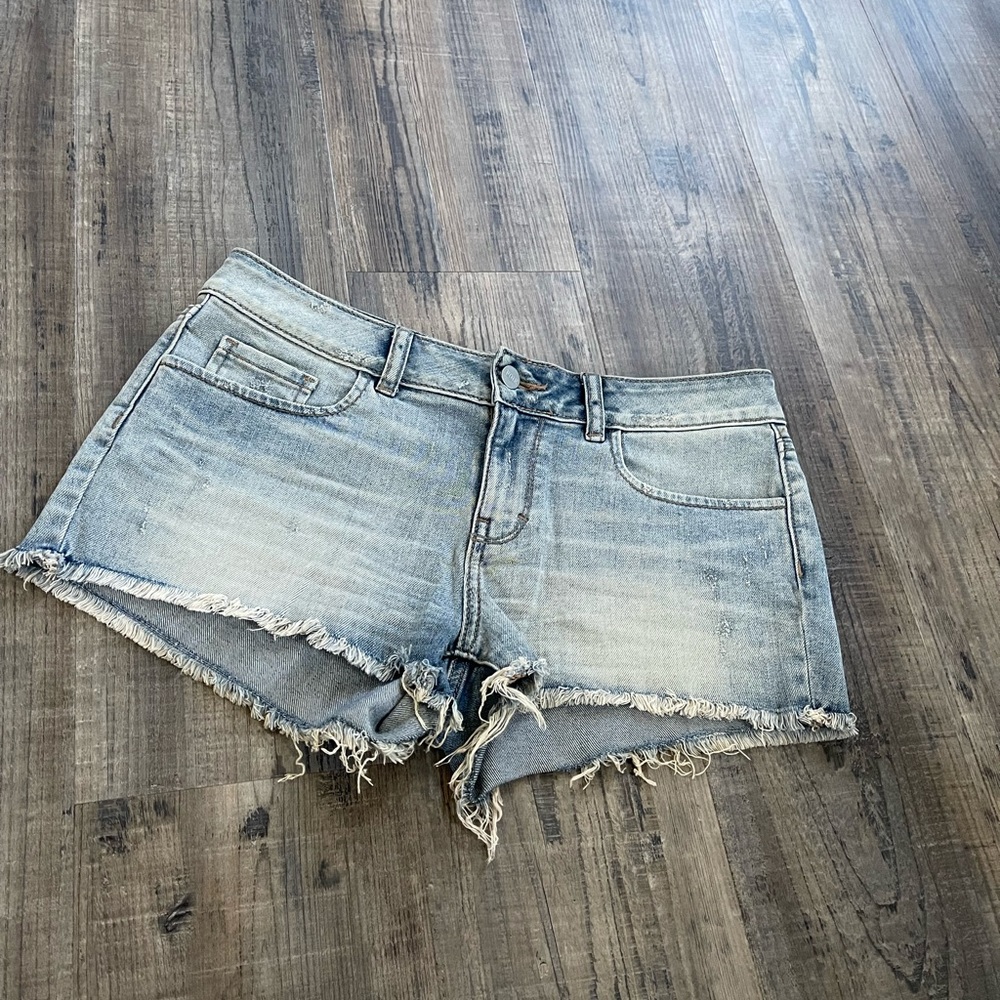 PINK Victoria's Secret Light Wash Denim Jean Shorts